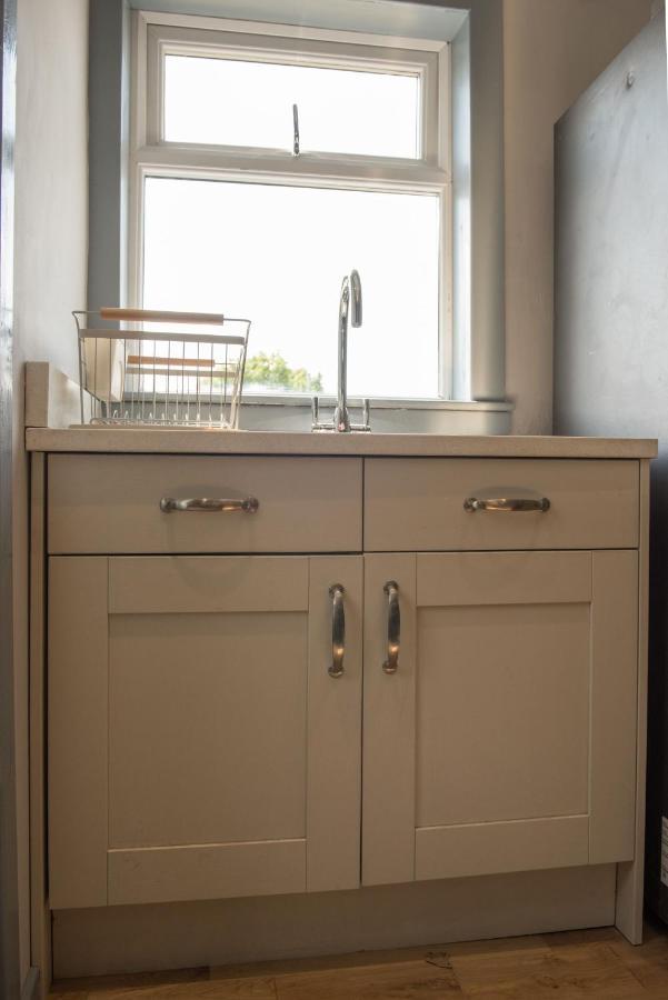 Luxury Super Central Cottage With A Hot Tub/ Gym Portree Exteriör bild