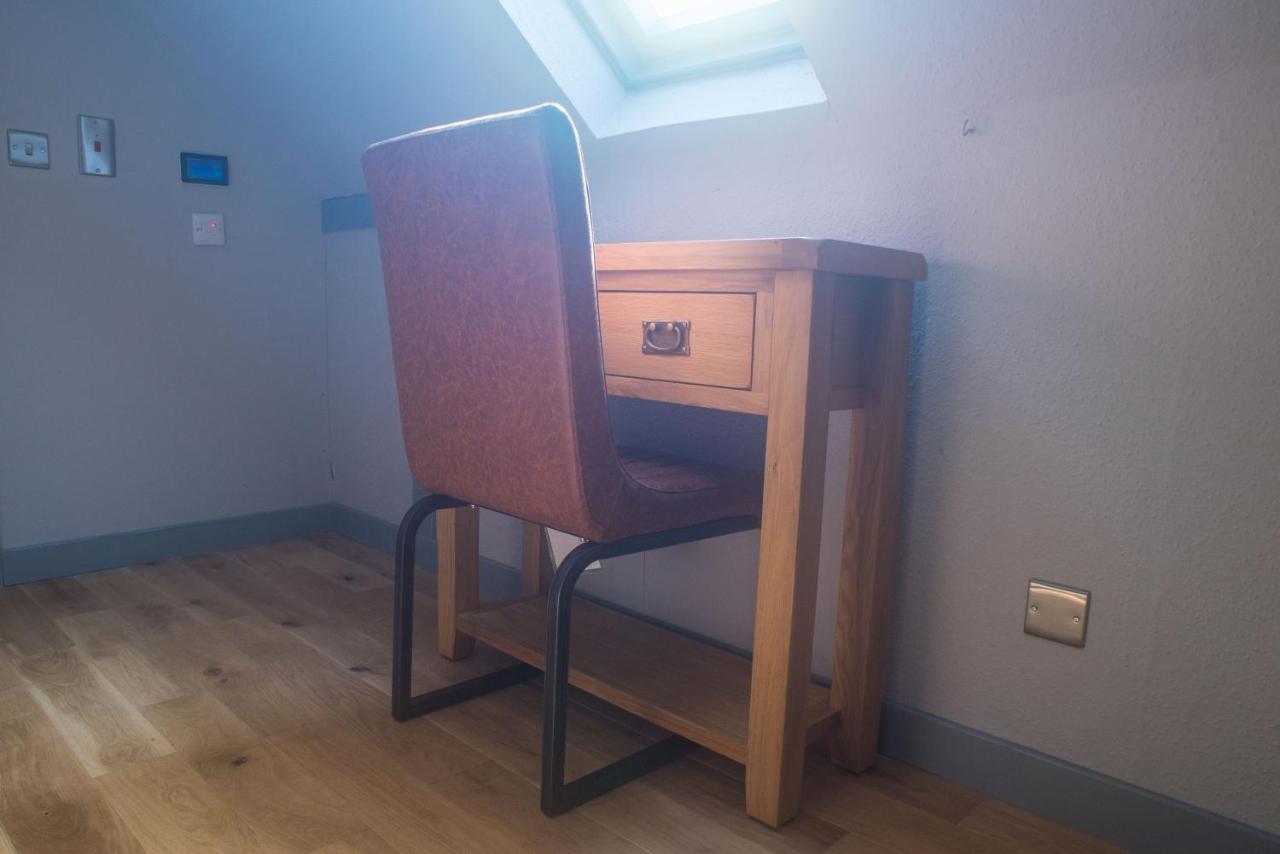 Luxury Super Central Cottage With A Hot Tub/ Gym Portree Exteriör bild