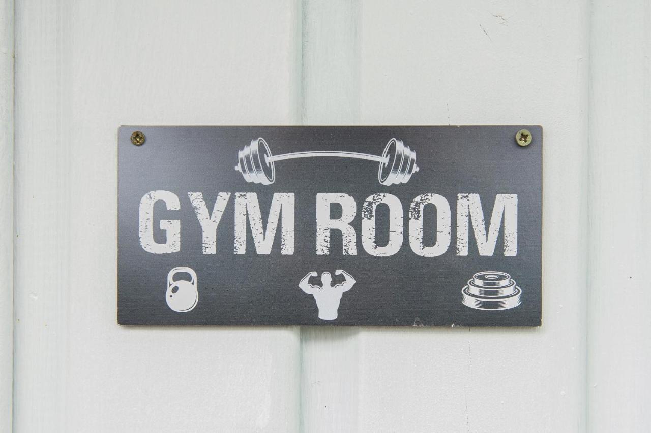 Luxury Super Central Cottage With A Hot Tub/ Gym Portree Exteriör bild