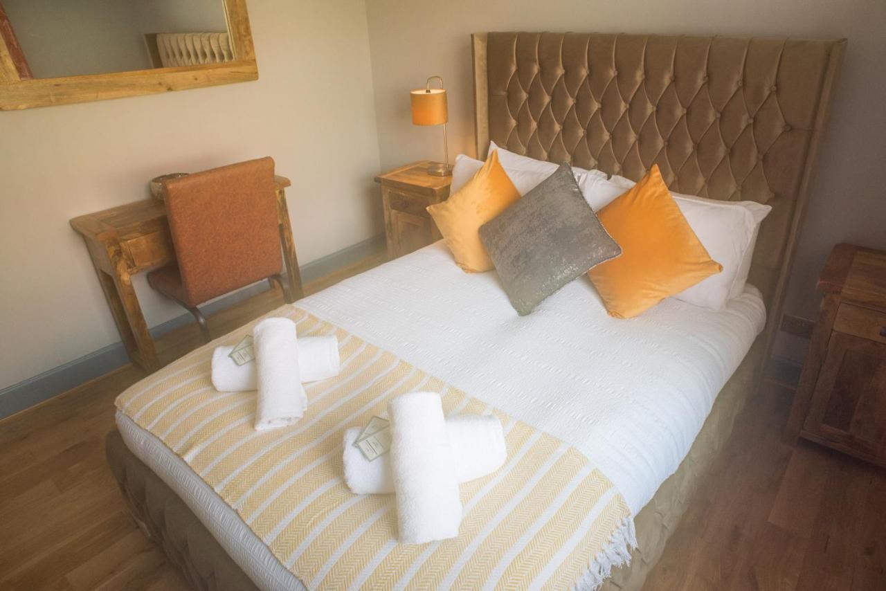 Luxury Super Central Cottage With A Hot Tub/ Gym Portree Exteriör bild